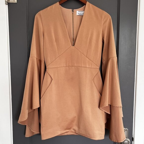 Runaway The Label Beige Mini Dress Long Bell Sleeves V-Neck Pockets Size Small S - Picture 1 of 11